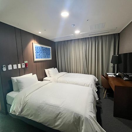 Raonstay In Perla Hotel Jinju Dış mekan fotoğraf