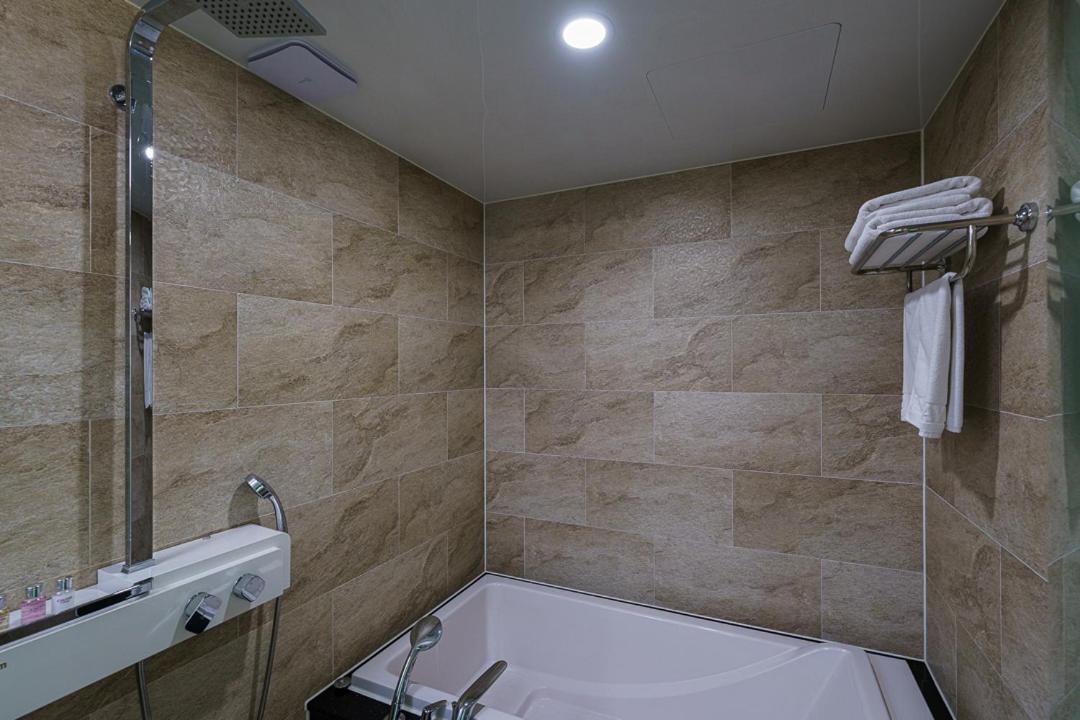 Raonstay In Perla Hotel Jinju Dış mekan fotoğraf