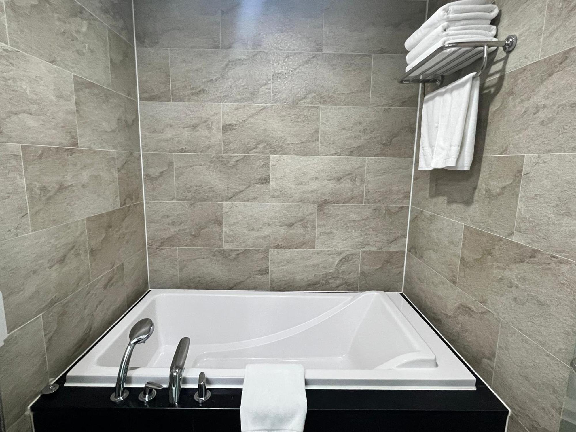 Raonstay In Perla Hotel Jinju Dış mekan fotoğraf